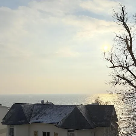 Penthouse 11 In Der Sonnenbad In *